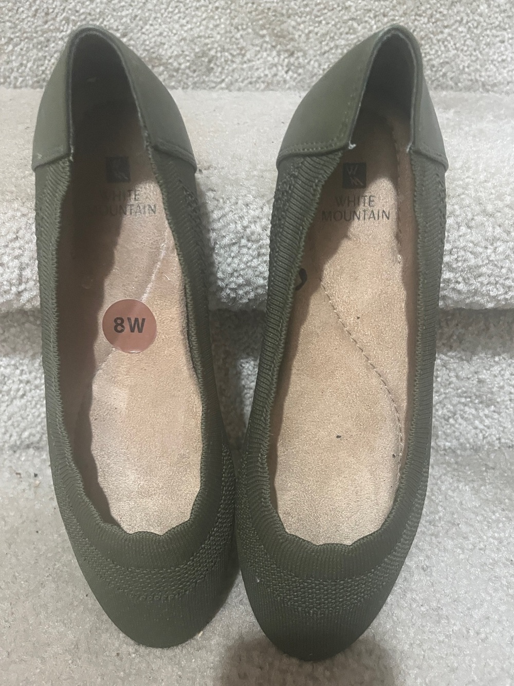 White Mountain Women’s Olive Green Knit Ballet Flats Size 8W Comfort Shoes